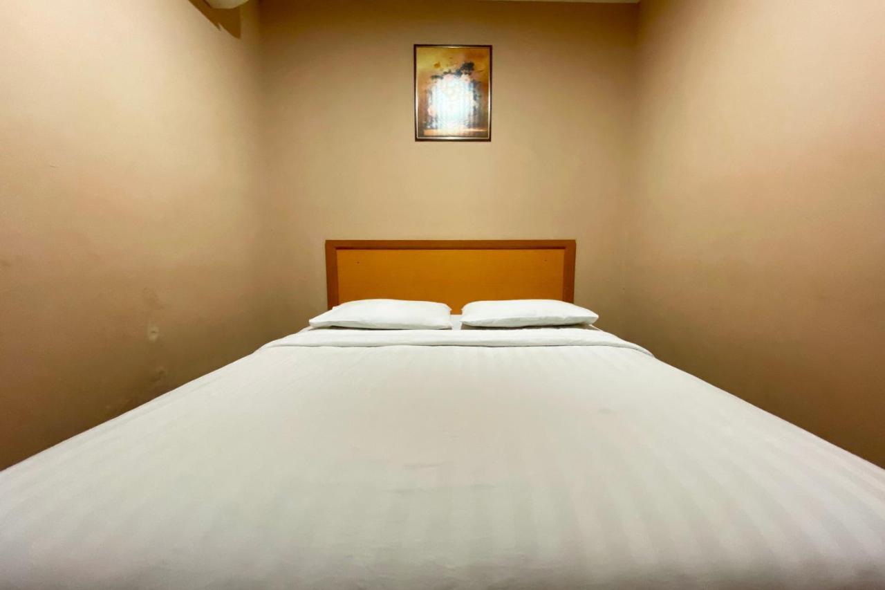 Oyo 90108 Hotel Kaya Kota Kinabalu Extérieur photo